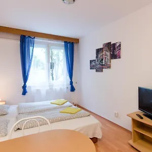  Apartman Young Center Magyarország